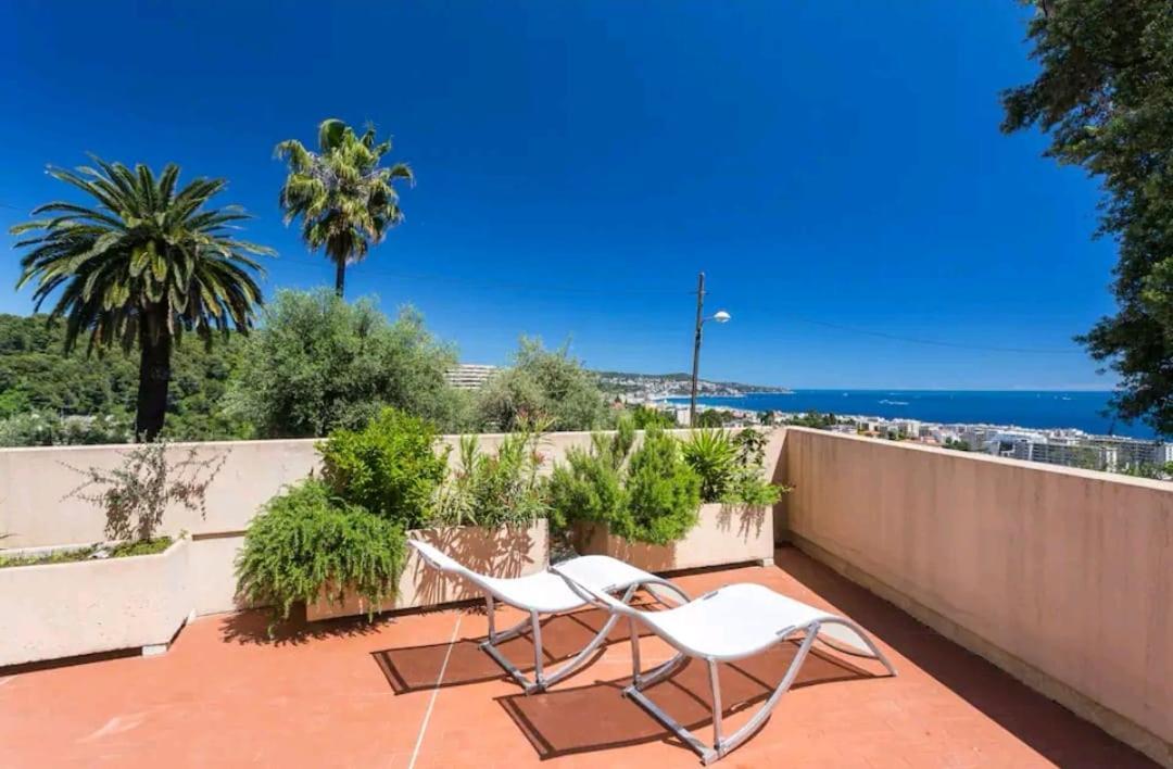 Relaxing Place With Wonderful View...Calme Avec Vue Magnifique Sur La Baie Des Anges, Mais En Campagne A 12 Minutes De La Promenade Des Anglais Nice Dış mekan fotoğraf